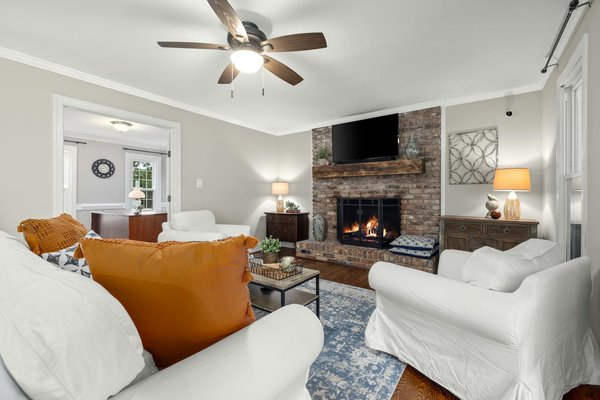 Quali sono i passaggi per installare un orto idroponico sul balcone di un appartamento?